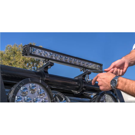 LIGHTING BRACKETS GREAT WHITES LIGHT MOUNT BRACKET 32MM