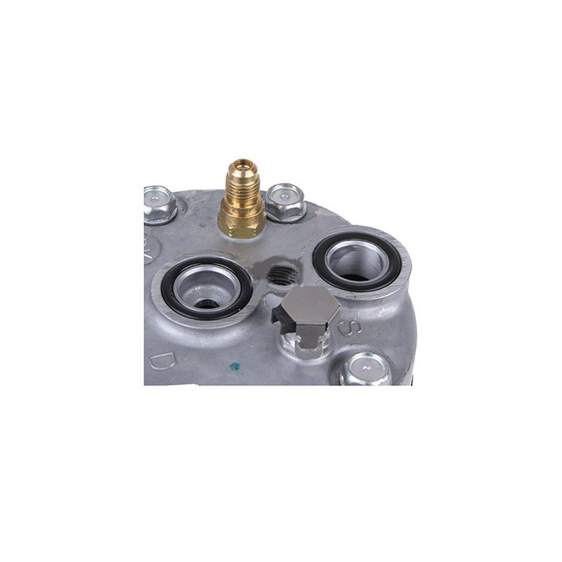 AIR- CON COMPRESSOR SUIT CATERPILLAR  JOHN DEERE 12 VOLT EAR MOUNT SANDEN SD7H15E